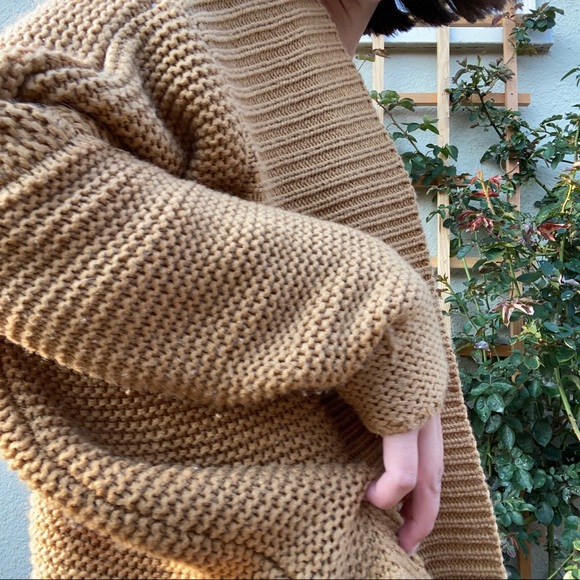 Tobi Oversized Cardigan - Picture 5 of 6